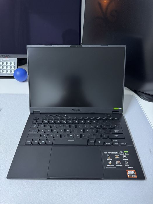 Laptop Asus TUF A14 Gaming - 32GB RAM - RTX 4060 - 2 TB SSD - Garantie