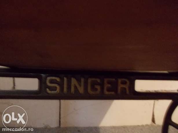 Masina de cusut Singer pentru colecționari.
