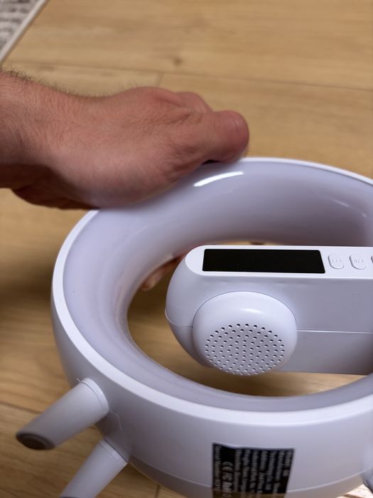 Lampa LED cu Boxa Bluetooth, incarcare wifi si Ceas - Model G6