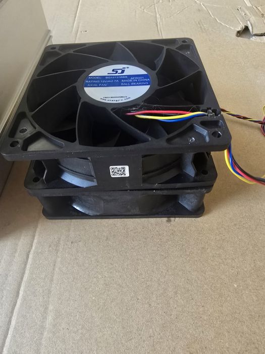 Antminer S9 13,5th/s