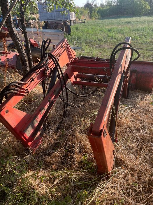 Vând încărcător pentru 650