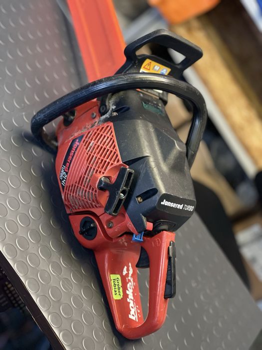 Бензинов верижен трион Jonsered 2141 TURBO