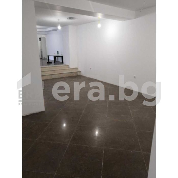 Дава се под наем Магазин в Варна, Левски - 170 кв.м за 99999 € - Снимка #2