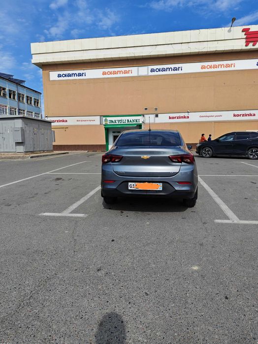 Onix 3LT sotiladi, kulrang metallik