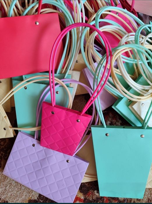 Пакеты декоративные,для оформления подарка