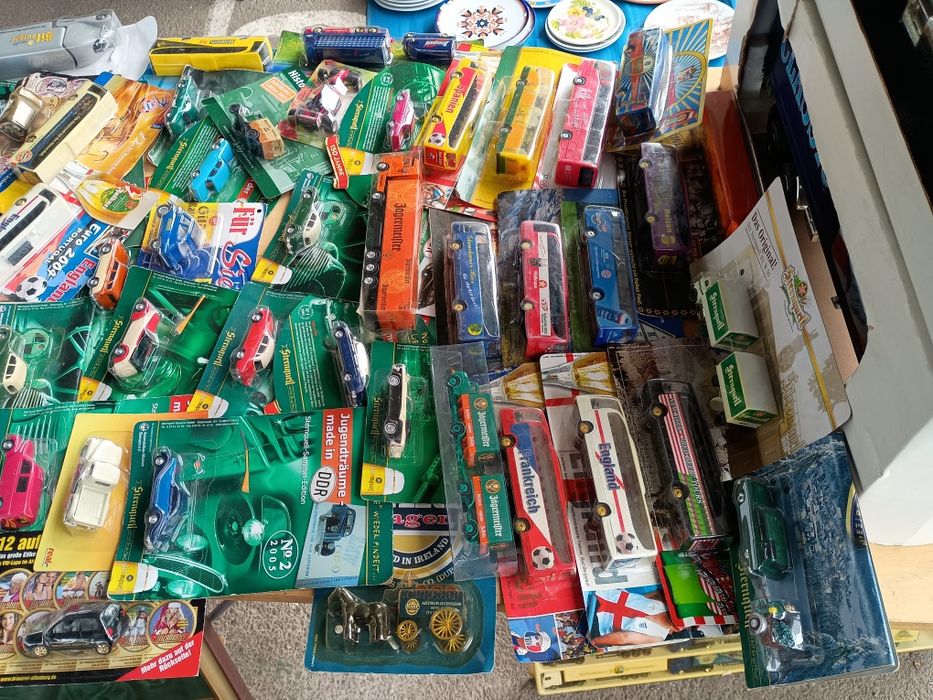 De vânzare mașinuțe și autoze