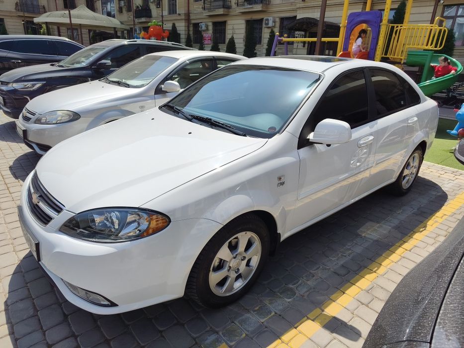 Срочно продаётся свой Gentra 2023-24года III позиции full с наворотами