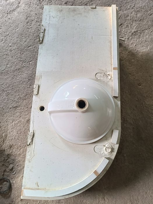 Плот от технически камък с мивка