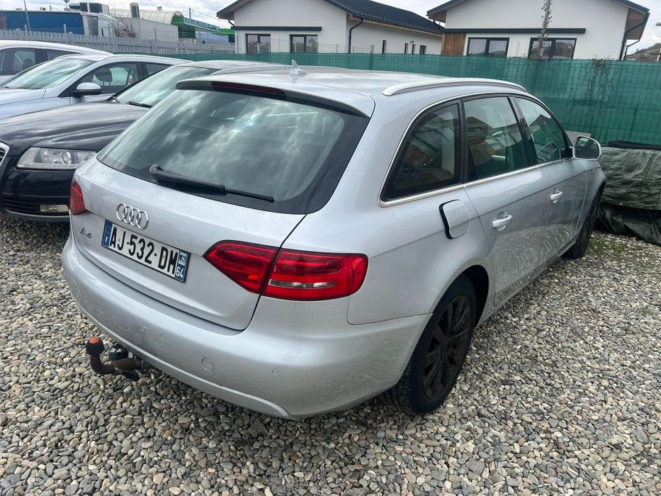 Dezmembrez Audi a4 B8 Motor 2.0 tdi 143 cp euro 5