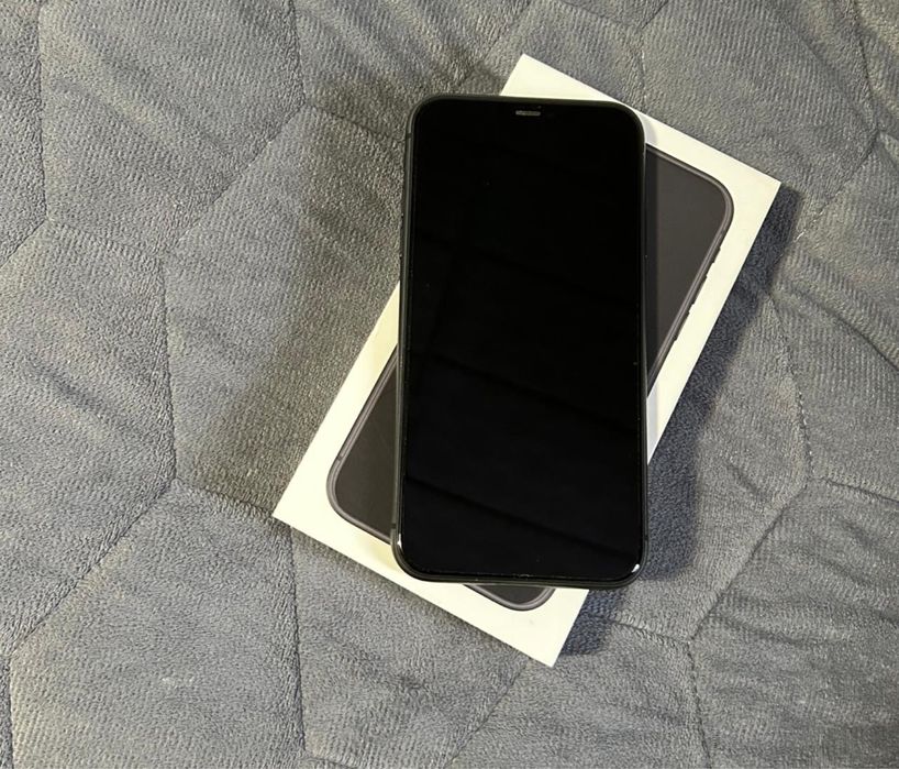 Iphone 11/128.      .