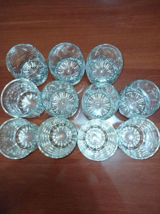 Продаётся стаканы. 13 штук