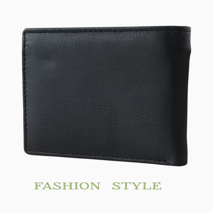 Мъжки портфейл от естествена кожа с щипка за пари