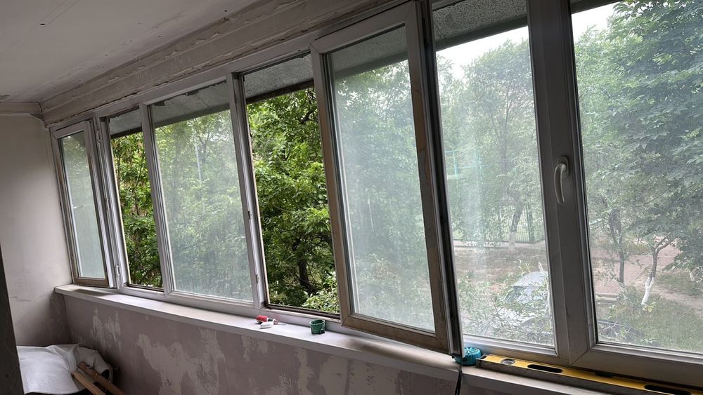Витражные окна, белые