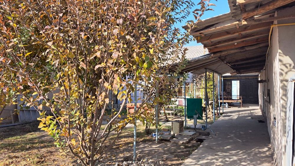 Продаётся дом.СВОЯ. Участок 9 соток.