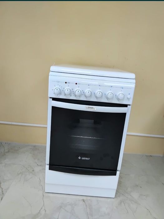 Продам газовую плиту