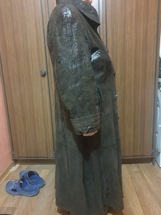 Пальто кожаное 58 размер.