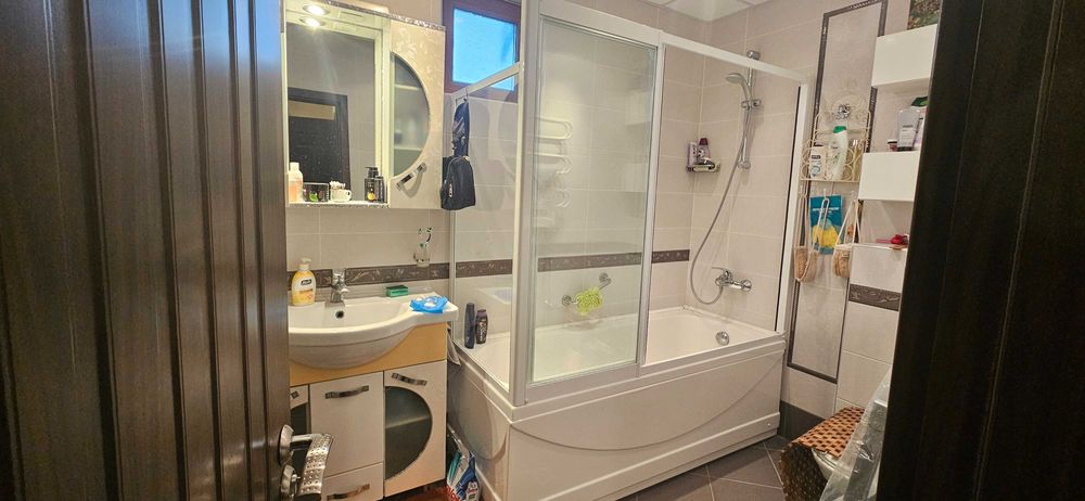 Продава се Тристаен апартамент в с. Шкорпиловци, Област Варна - 122 кв.м за 661 €/кв.м - Снимка #22