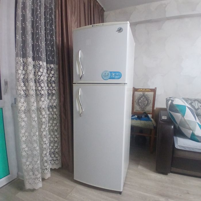 Продам холодильник LG