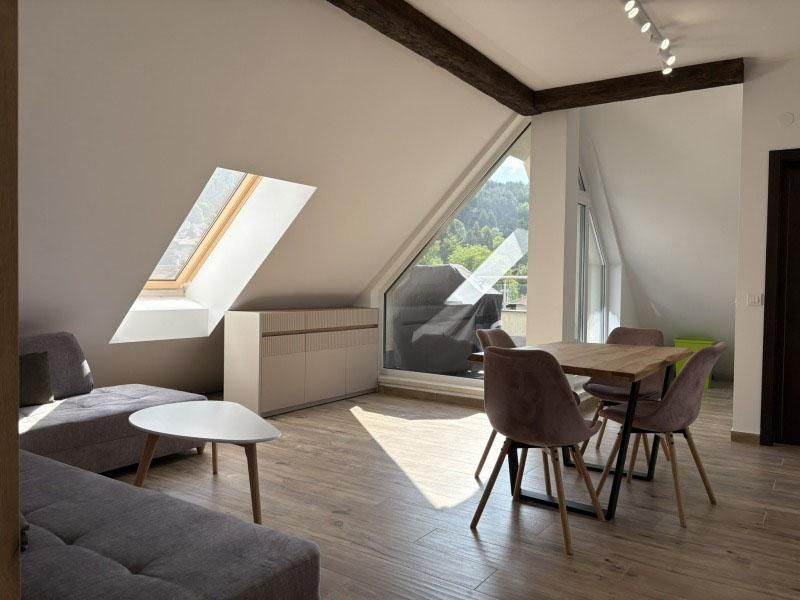 Дава се под наем Двустаен апартамент в София, Бояна - 76 кв.м за 897.6 € - Снимка #1