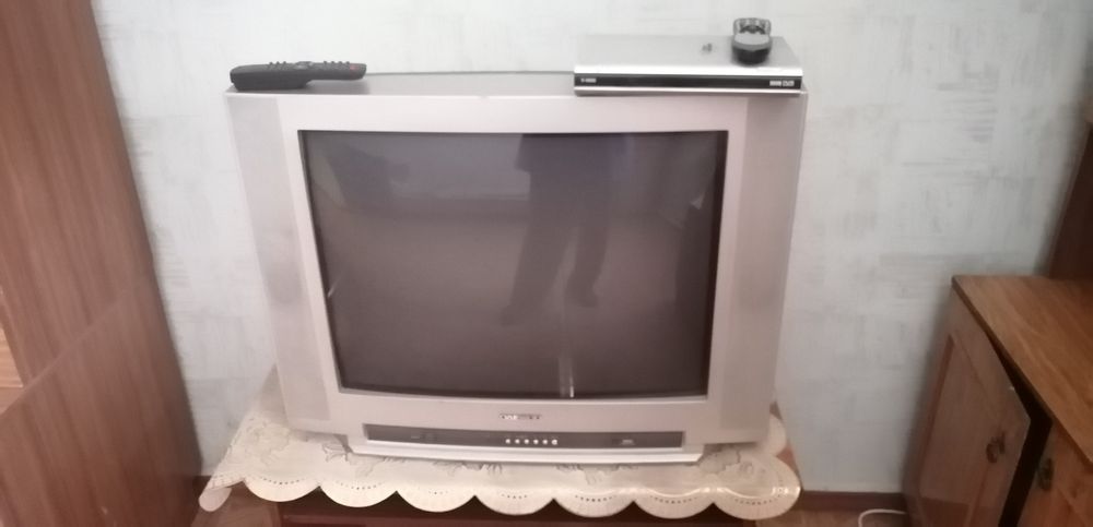 Продам телевизор