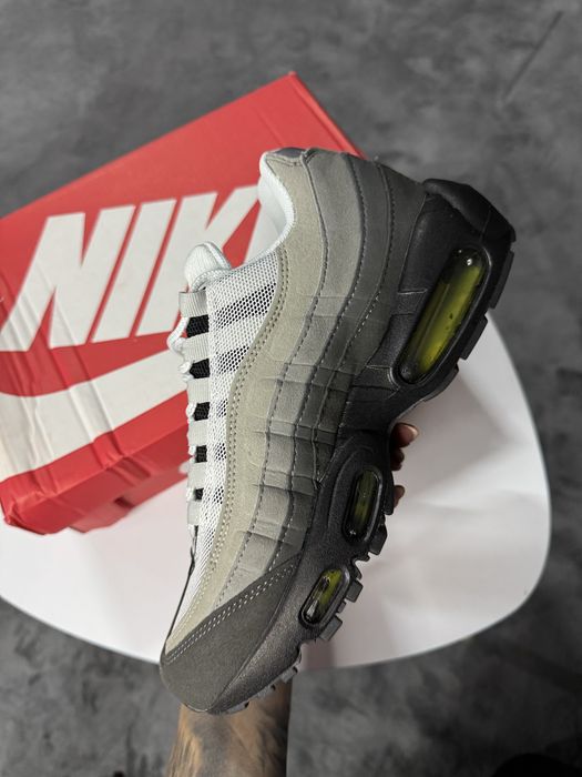 Nike Air Max 95 Grey Orange
