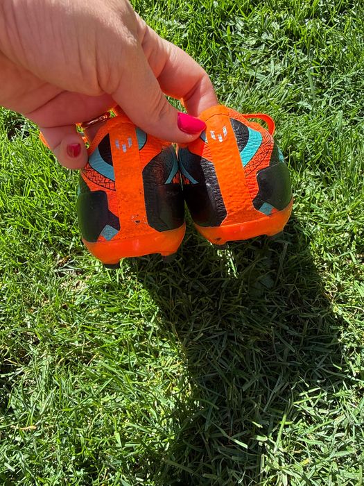 Обувки за футбол момче Adidas