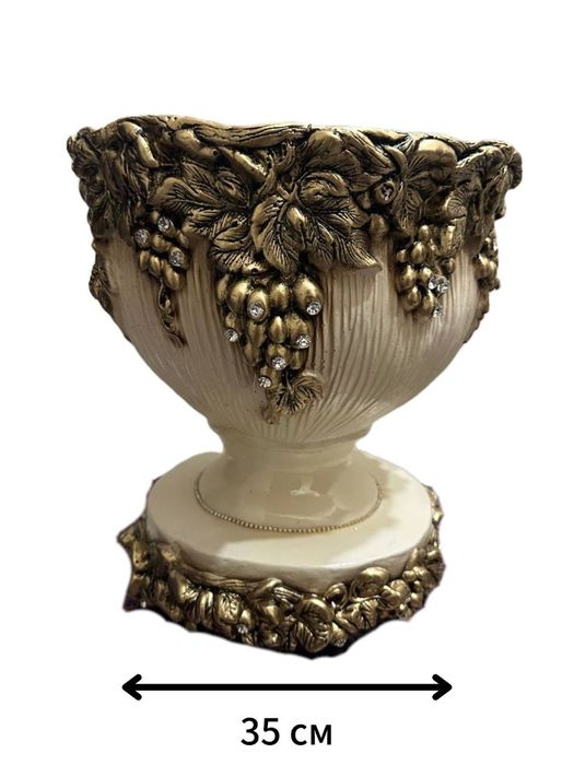 Элитные декоративные вазоны с виноградным  орнаментом