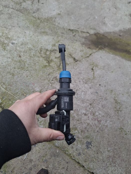 Pompa ambreiaj Dacia Renault noua