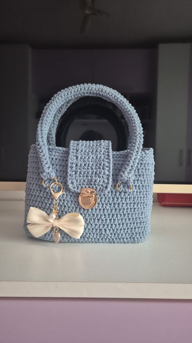 Rucsace, genti sau seturi handmade