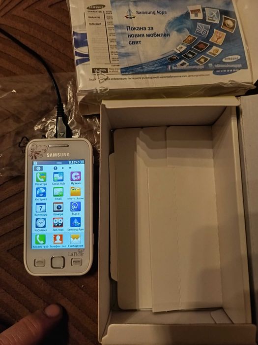 Samsung GT-S5250 La Fleur