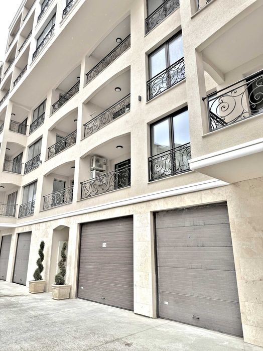 Дава се под наем Тристаен апартамент в Пловдив, Христо Смирненски - 110 кв.м за 720 € - Снимка #17