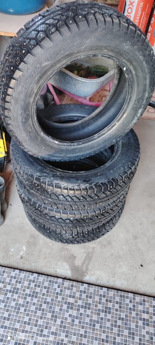 Продам Зимние шины