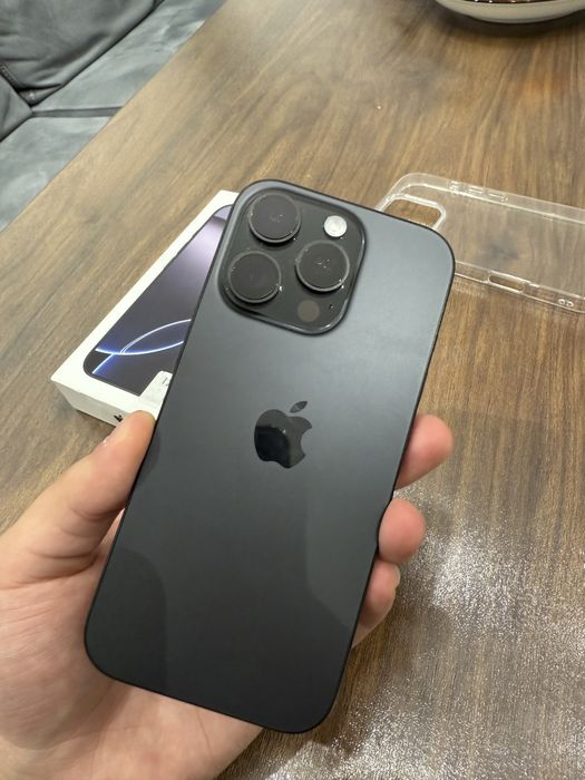 Срочно продаётся своей Iphone 16 pro 78 цикл 100 ёмкост