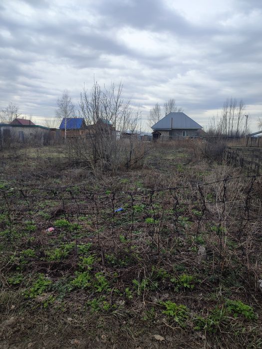 Продается дачный земельный  участок