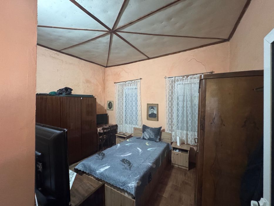 Продава се Къща в с. Бреница, Област Плевен - 500 кв.м за 100 €/кв.м - Снимка #17