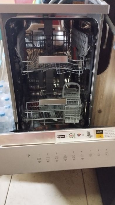 Съдомиялна Hotpoint