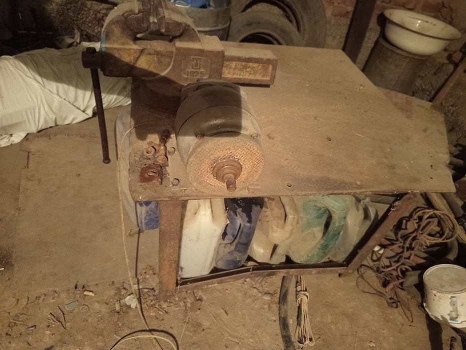 Продаются тески и электр наждак