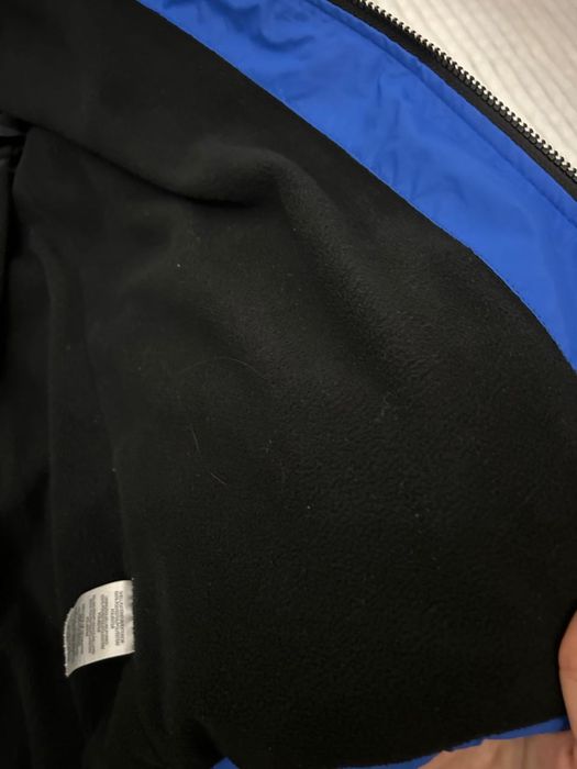 Продам куртку оригинал Calvin Klein