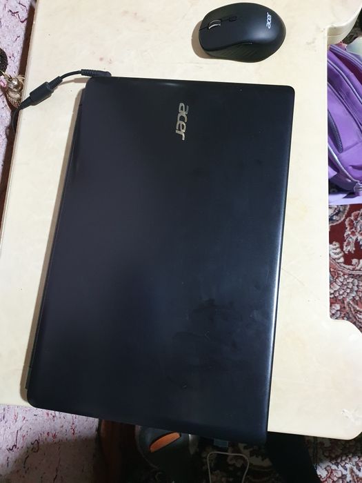 Acer aspire E1-570g