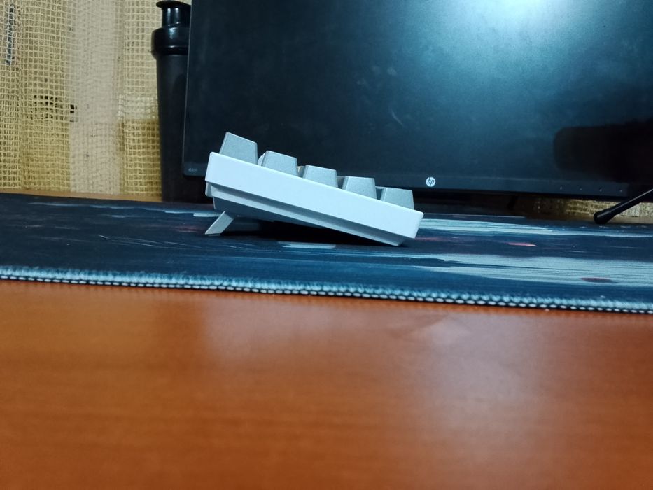 Продам клавиатуру Magegee MK-BOX 65% СРОЧНО