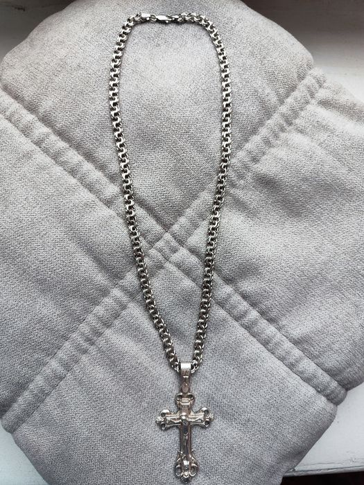 Цепочка серебряная с крестом