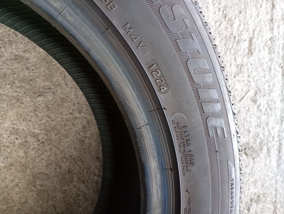 Топ състояние 2бр.235/55/17 Bridgestone dot1924
