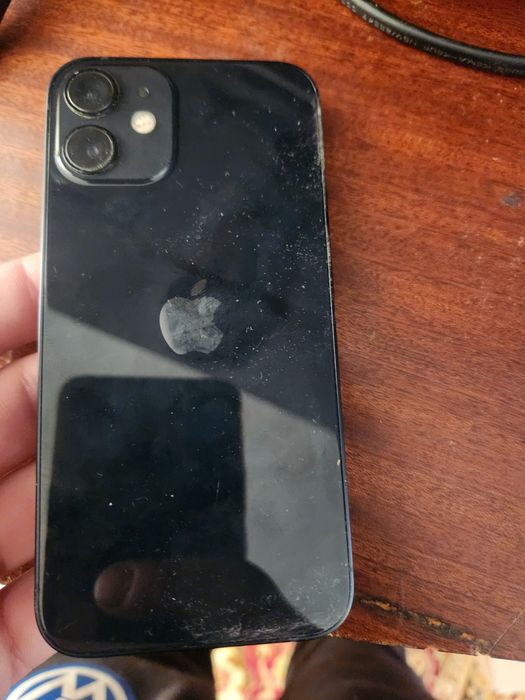 Vand Iphone 12 mini