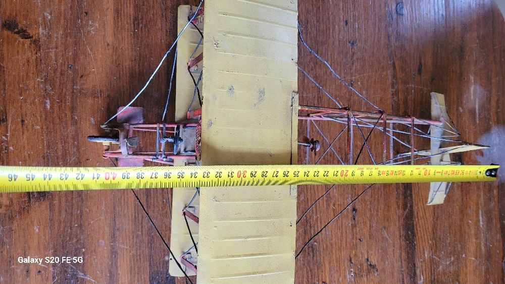 Метален макет на самолет,ръчно изработен