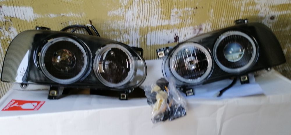 Фарове Голф , Vw Golf III фар TYC Hella lipstad farove  GOLF 3