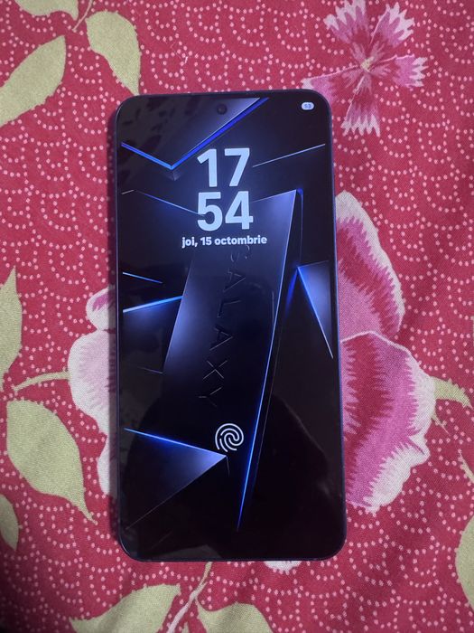 Samsung S25 încă în garanție