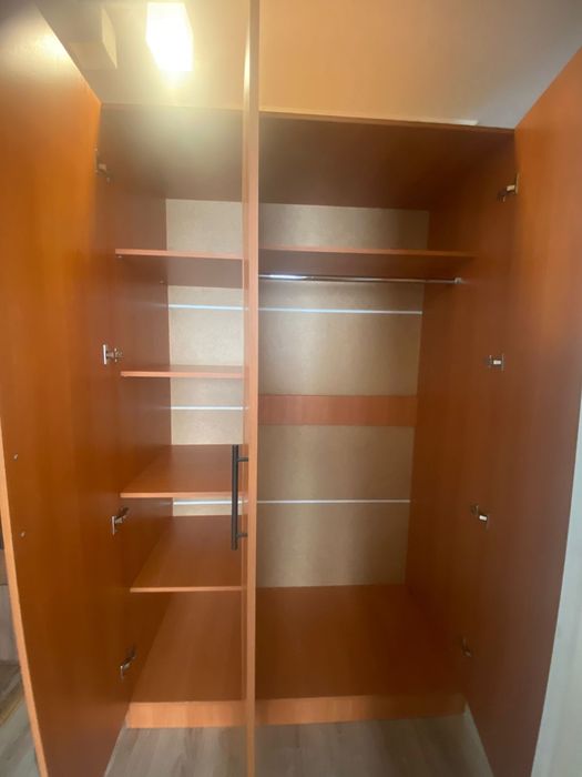 Продам шкаф для одежды