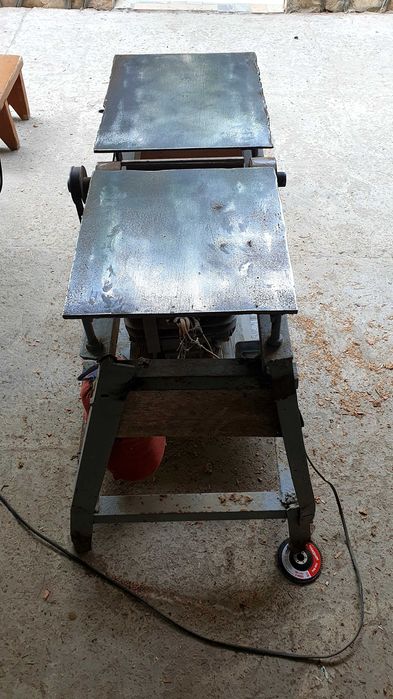 Продам Дерево обробатывающий станок(Фуговальный)