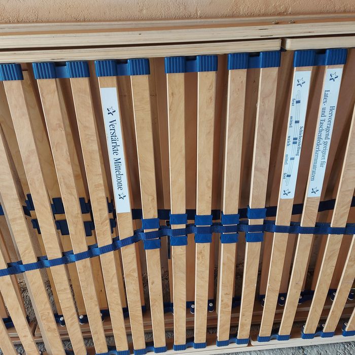 Vînd 2 somiere de pat