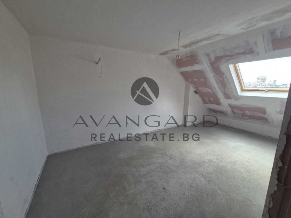 Продава се Тристаен апартамент в Пловдив, Център - 162 кв.м за 1482 €/кв.м - Снимка #3